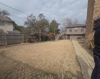 6606 Cliffwood Court - Photo Thumbnail 32