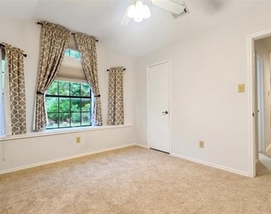 6606 Cliffwood Court - Photo Thumbnail 22