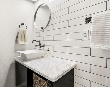 3635 E Turney Avenue - Photo Thumbnail 9