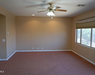 541 N Danielson Way - Photo Thumbnail 52