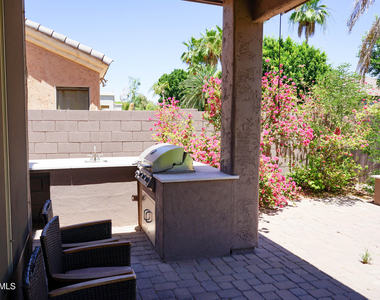 541 N Danielson Way - Photo Thumbnail 14