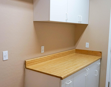 541 N Danielson Way - Photo Thumbnail 33