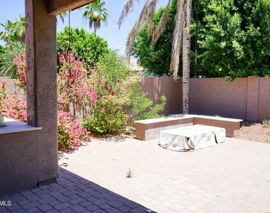 541 N Danielson Way - Photo Thumbnail 15