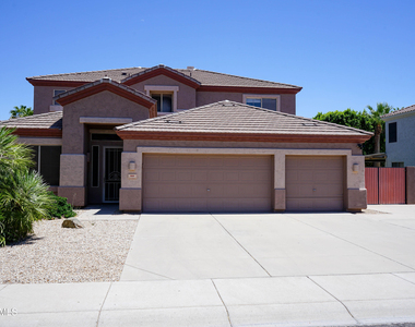 541 N Danielson Way - Photo Thumbnail 1