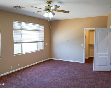 541 N Danielson Way - Photo Thumbnail 55