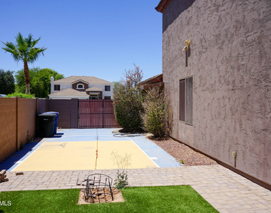 541 N Danielson Way - Photo Thumbnail 21