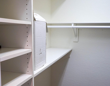 541 N Danielson Way - Photo Thumbnail 57