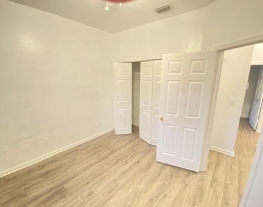 2905 Hidden Hills Road - Photo Thumbnail 7