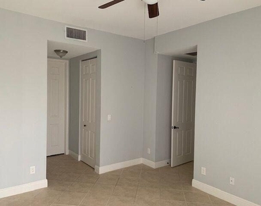 10480 Sw Stephanie Way - Photo Thumbnail 21