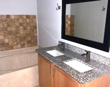 10480 Sw Stephanie Way - Photo Thumbnail 25