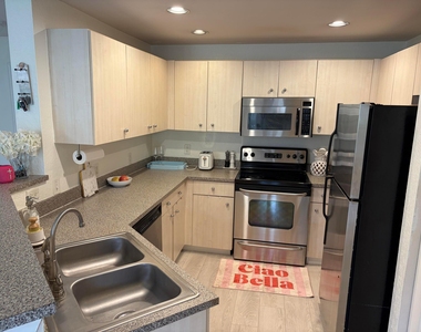 1803 N Flagler Drive - Photo Thumbnail 7