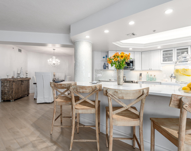 5200 N Ocean Drive - Photo Thumbnail 9