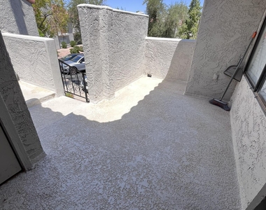 10115 E Mountain View Road - Photo Thumbnail 21