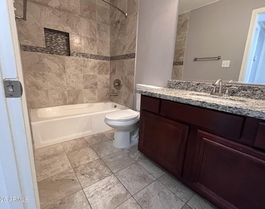 10115 E Mountain View Road - Photo Thumbnail 9