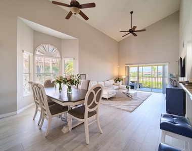 13201 Glenmoor Drive - Photo Thumbnail 3
