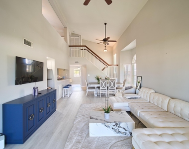 13201 Glenmoor Drive - Photo Thumbnail 6