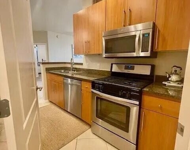 6900 E Princess Drive - Photo Thumbnail 3