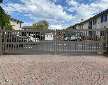 6900 E Princess Drive - Photo Thumbnail 2