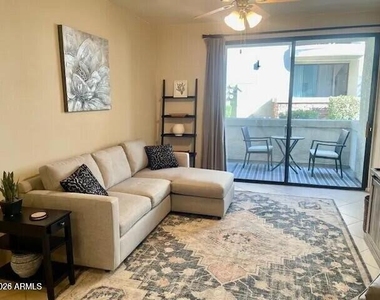 6900 E Princess Drive - Photo Thumbnail 12
