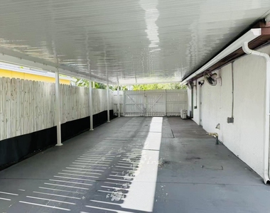 6250 Sw 39th Street - Photo Thumbnail 14