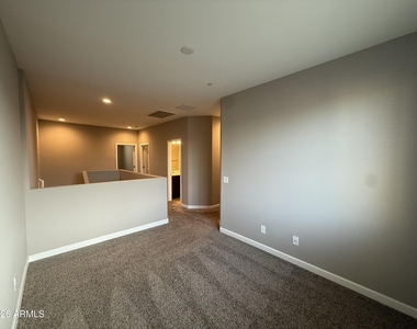 1255 N Arizona Avenue - Photo Thumbnail 16