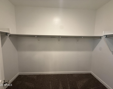 1255 N Arizona Avenue - Photo Thumbnail 14