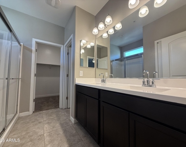 1255 N Arizona Avenue - Photo Thumbnail 12