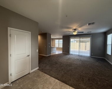 1255 N Arizona Avenue - Photo Thumbnail 1