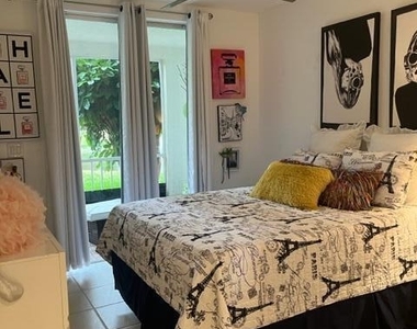 7875 La Mirada Drive - Photo Thumbnail 17