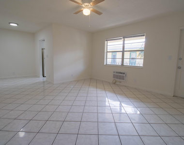 2537 Lincoln Street - Photo Thumbnail 1