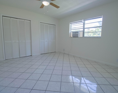 2537 Lincoln Street - Photo Thumbnail 9