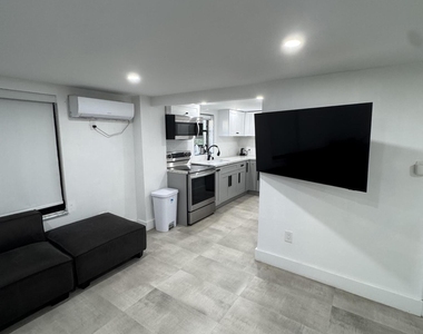 2541 Ne 181st Street - Photo Thumbnail 7