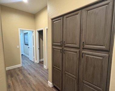 2342 E Flint Street - Photo Thumbnail 28