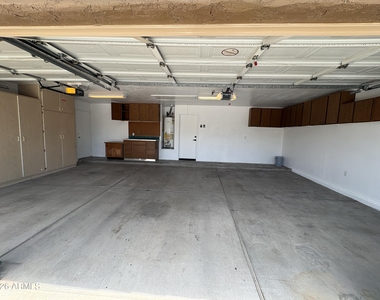 2342 E Flint Street - Photo Thumbnail 36