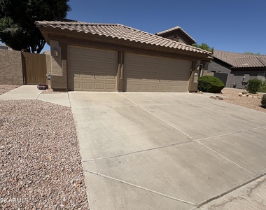 2342 E Flint Street - Photo Thumbnail 2