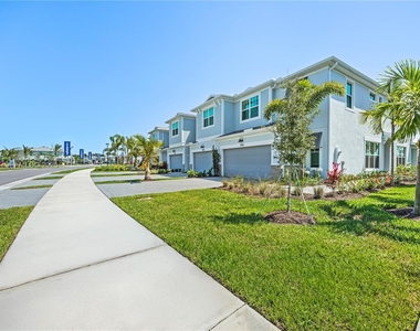 3542 Nw Solange Court - Photo Thumbnail 3