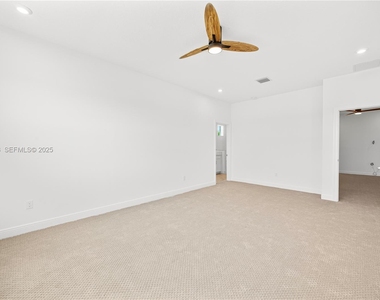 3542 Nw Solange Court - Photo Thumbnail 22