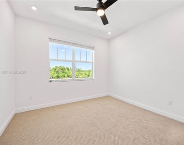 3542 Nw Solange Court - Photo Thumbnail 30