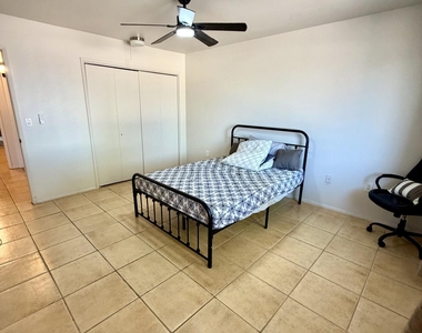 12624 N 105th Avenue - Photo Thumbnail 14