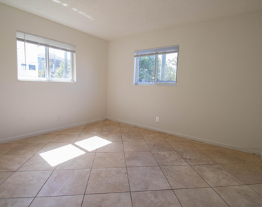 1727 Liberty Street - Photo Thumbnail 6