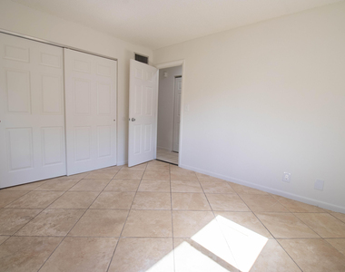 1727 Liberty Street - Photo Thumbnail 7