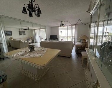1001 Ne 14th Avenue - Photo Thumbnail 1