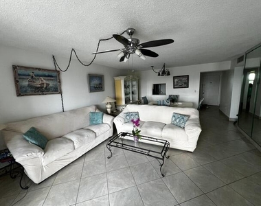 1001 Ne 14th Avenue - Photo Thumbnail 14
