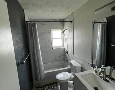 1001 Ne 14th Avenue - Photo Thumbnail 24