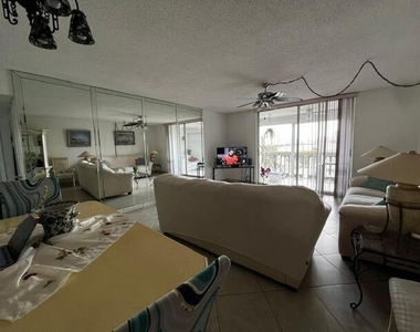 1001 Ne 14th Avenue - Photo Thumbnail 10