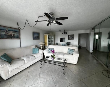 1001 Ne 14th Avenue - Photo Thumbnail 12