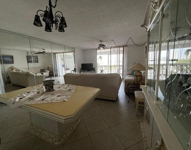 1001 Ne 14th Avenue - Photo Thumbnail 2