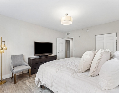 11770 St Andrews Place - Photo Thumbnail 52