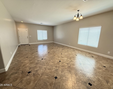 2208 N 93rd Lane - Photo Thumbnail 13