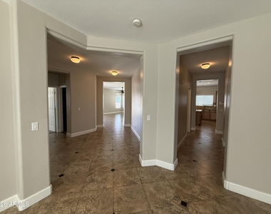 2208 N 93rd Lane - Photo Thumbnail 14